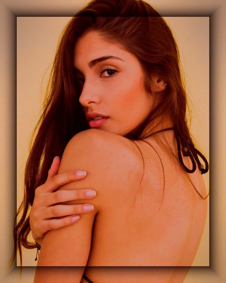 Nude Lust Trip crop, 18+